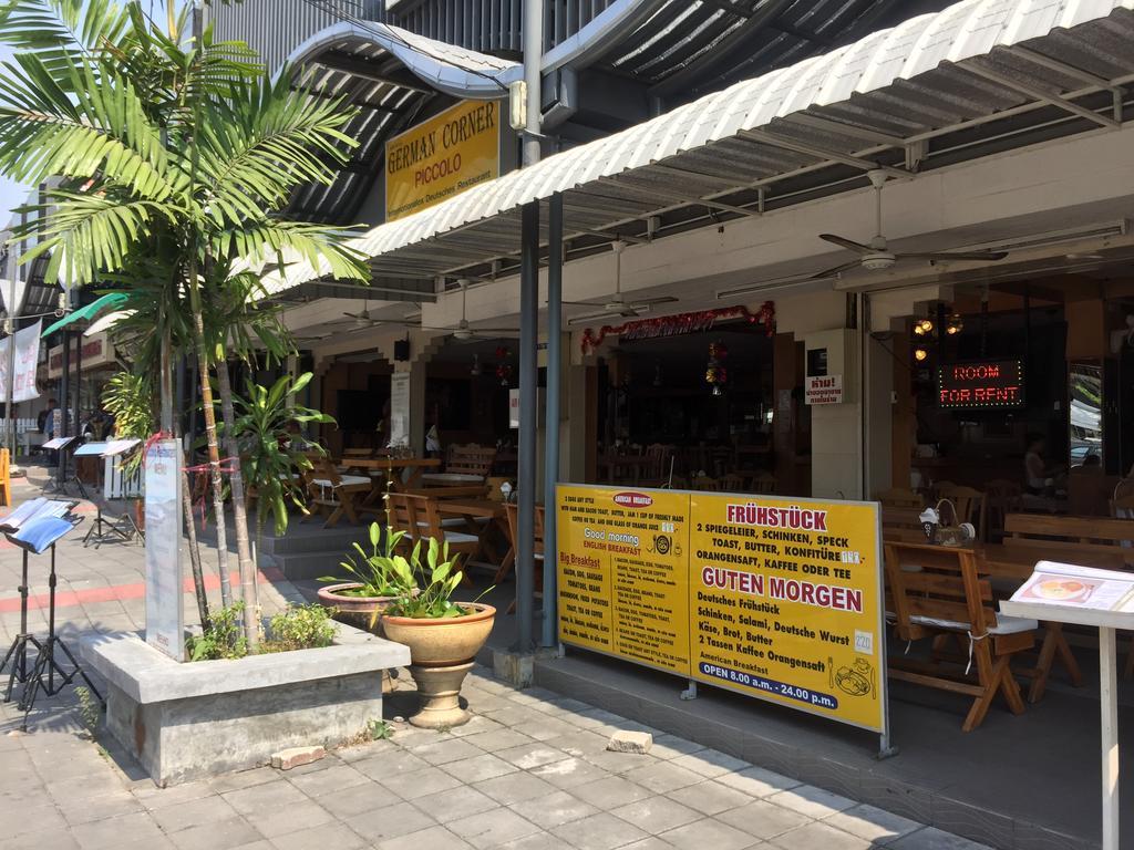 Piccolo Restaurant And Guest House Pattaya Ngoại thất bức ảnh