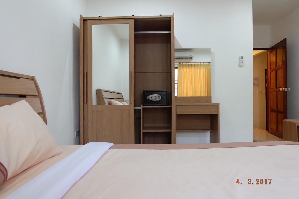 Piccolo Restaurant And Guest House Pattaya Ngoại thất bức ảnh