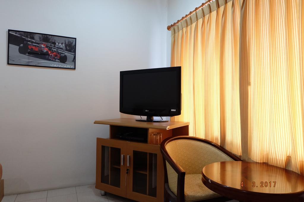 Piccolo Restaurant And Guest House Pattaya Ngoại thất bức ảnh